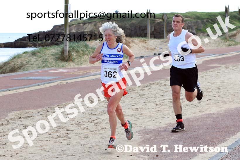 The 2024 Sand Dancer 10k Multi-Terrain, South Shields.  Photo: David T. Hewitson/Sports for All Pics